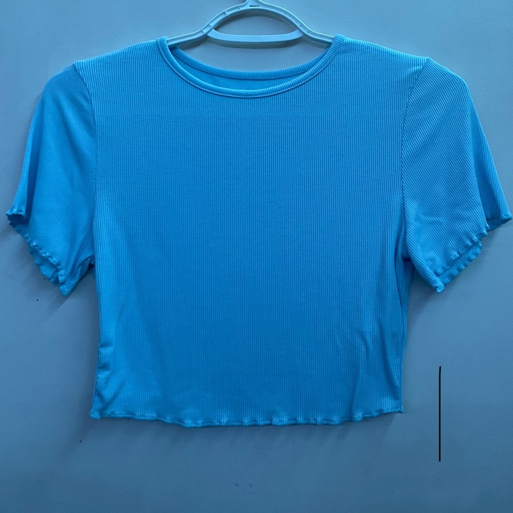 3 Shein Ribbed Crop Top Bundle! 2 Light Blue, 1 Black